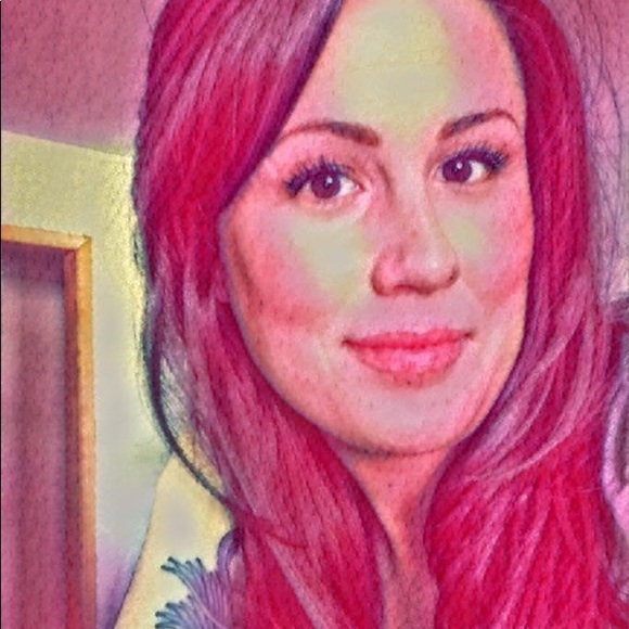 Meet your Posher, Cheyenne - Picture 2 of 7